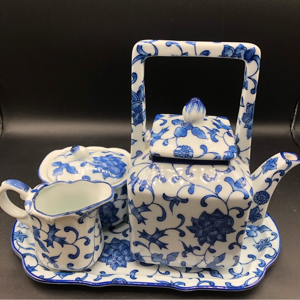 TAKAHASHI Tea Hostess Set Chinoiserie 4 Piece Blue White PERFECT